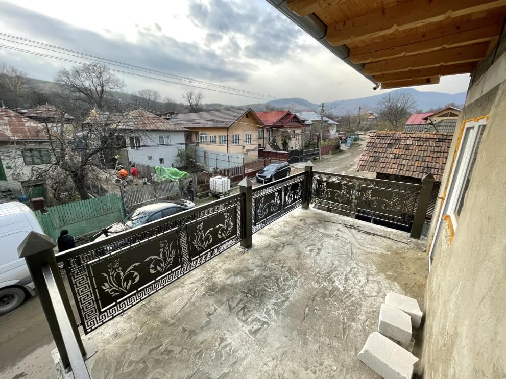 poarta din tabla decupata prahova