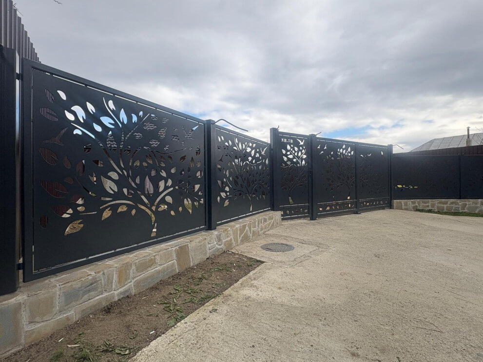 porți metalice design unic